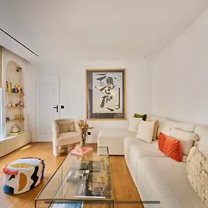 - Kitchen - Wifi - Air Conditioning - Center - Tram Appartement