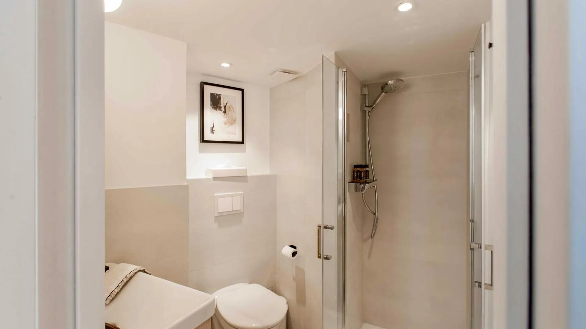 Suede Promenade Duplex Apartment At 1 Min From The Sea 2 Bathrooms Nicea